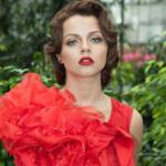 Влада роговенко рассказала всю русскую правду про свой уход по словам экс - участницы шоу "Супермодель По-украински", модельные агентства не сотрудничают со столь низкими девушками.

