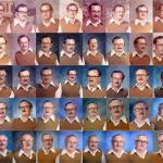 Техасский учитель дейл ирби, в далеких 70-х по случайности сфотографировался для школьных фото 2 года подряд в одних и тех же свитере и рубашке.  