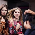 Внучка кита ричардса в рекламной кампании Burberry.

