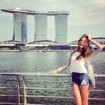 "Всегда мечтала сделать фотографию около знаменитого отеля Marina Bay Sands ехууууу!  